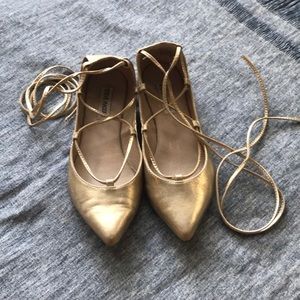 Steven Madden Gold lace up flats